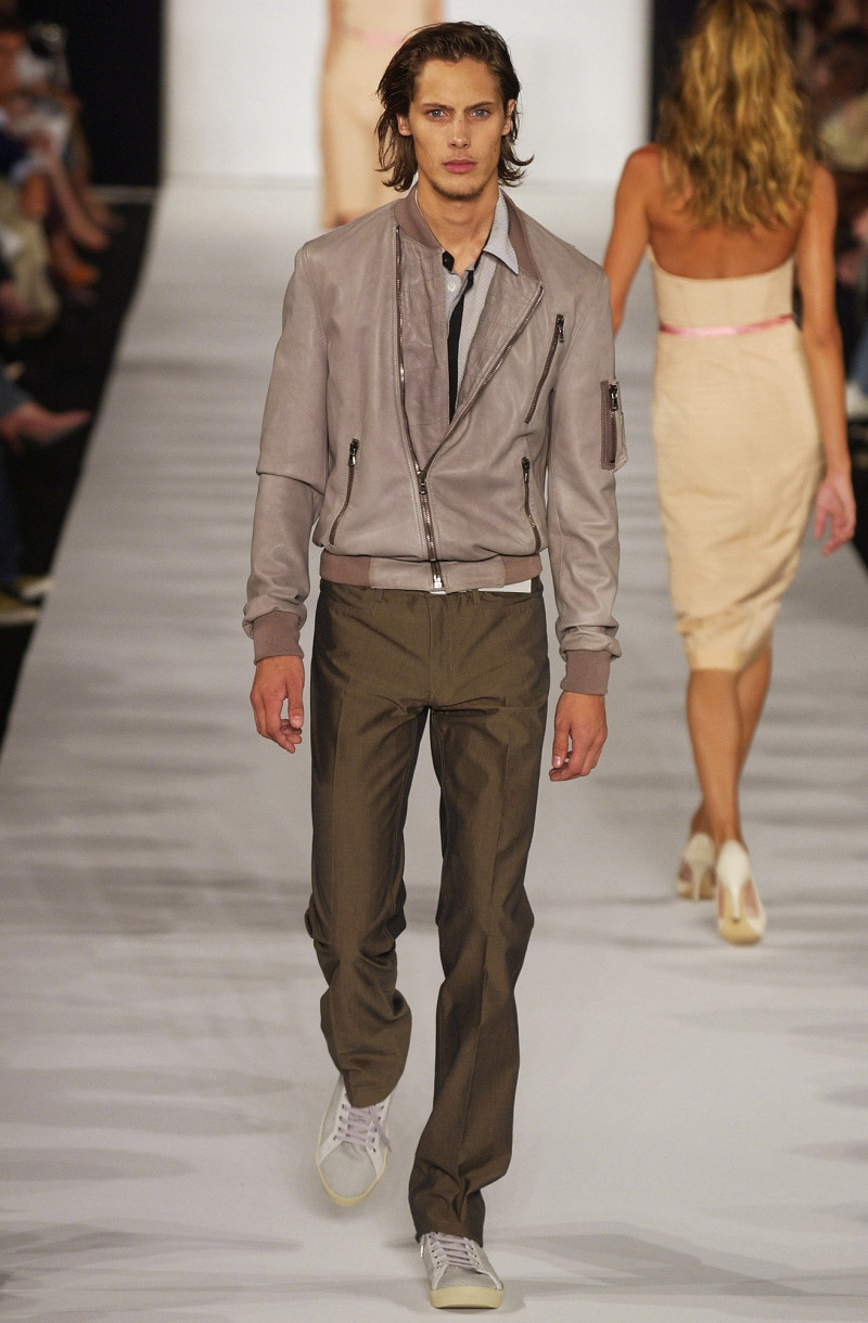 Marc Jacobs fashion show for Spring/Summer 2003