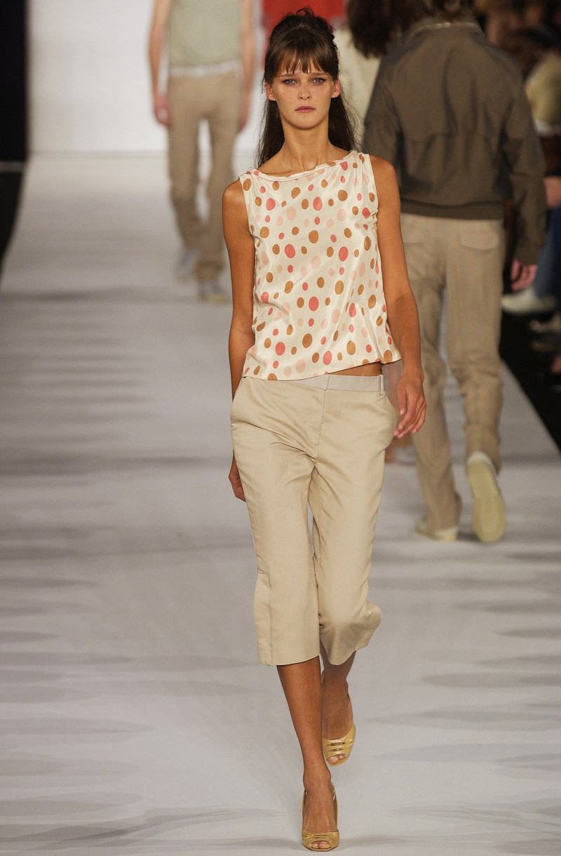 Marc Jacobs fashion show for Spring/Summer 2003