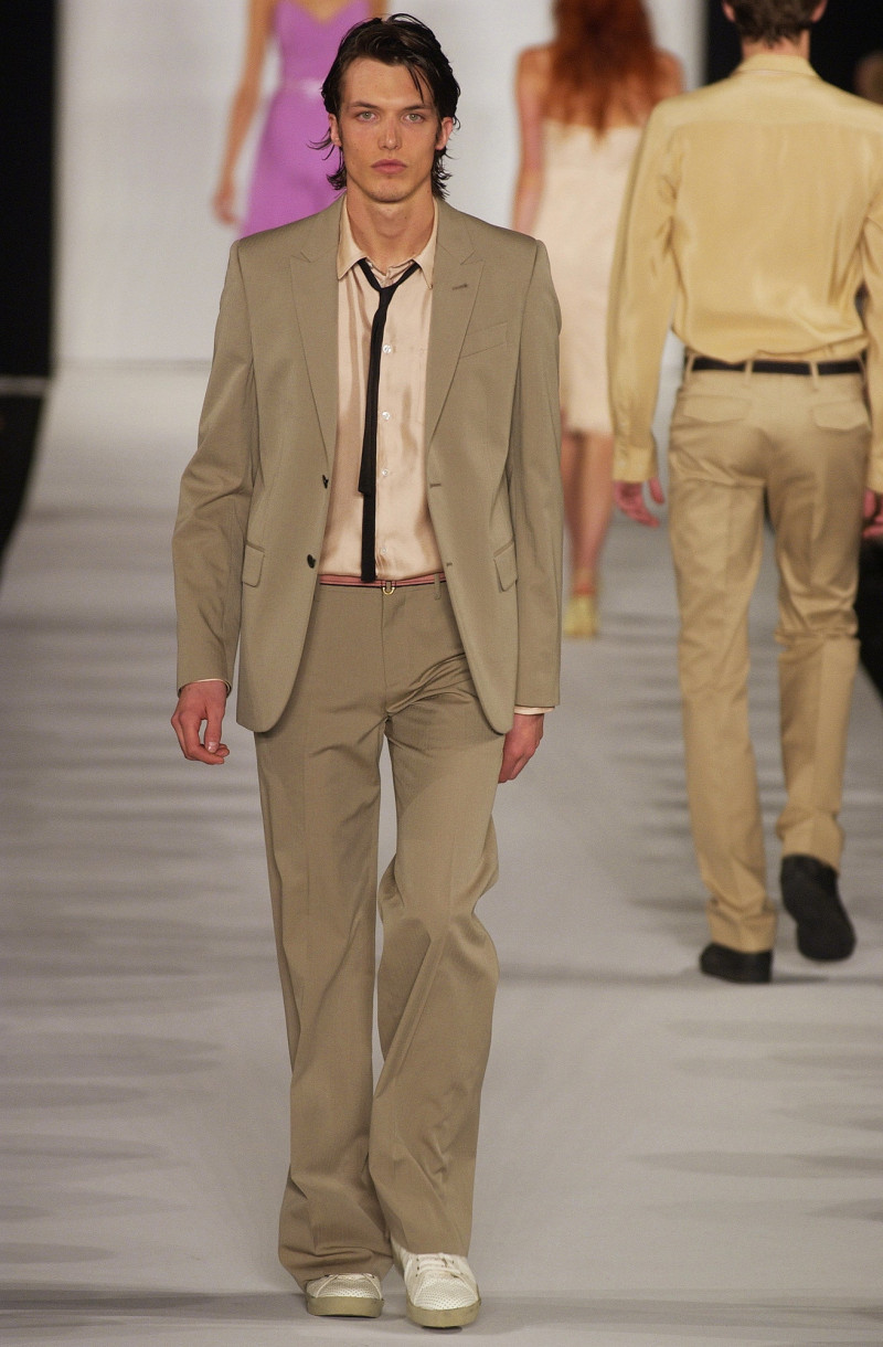 Marc Jacobs fashion show for Spring/Summer 2003