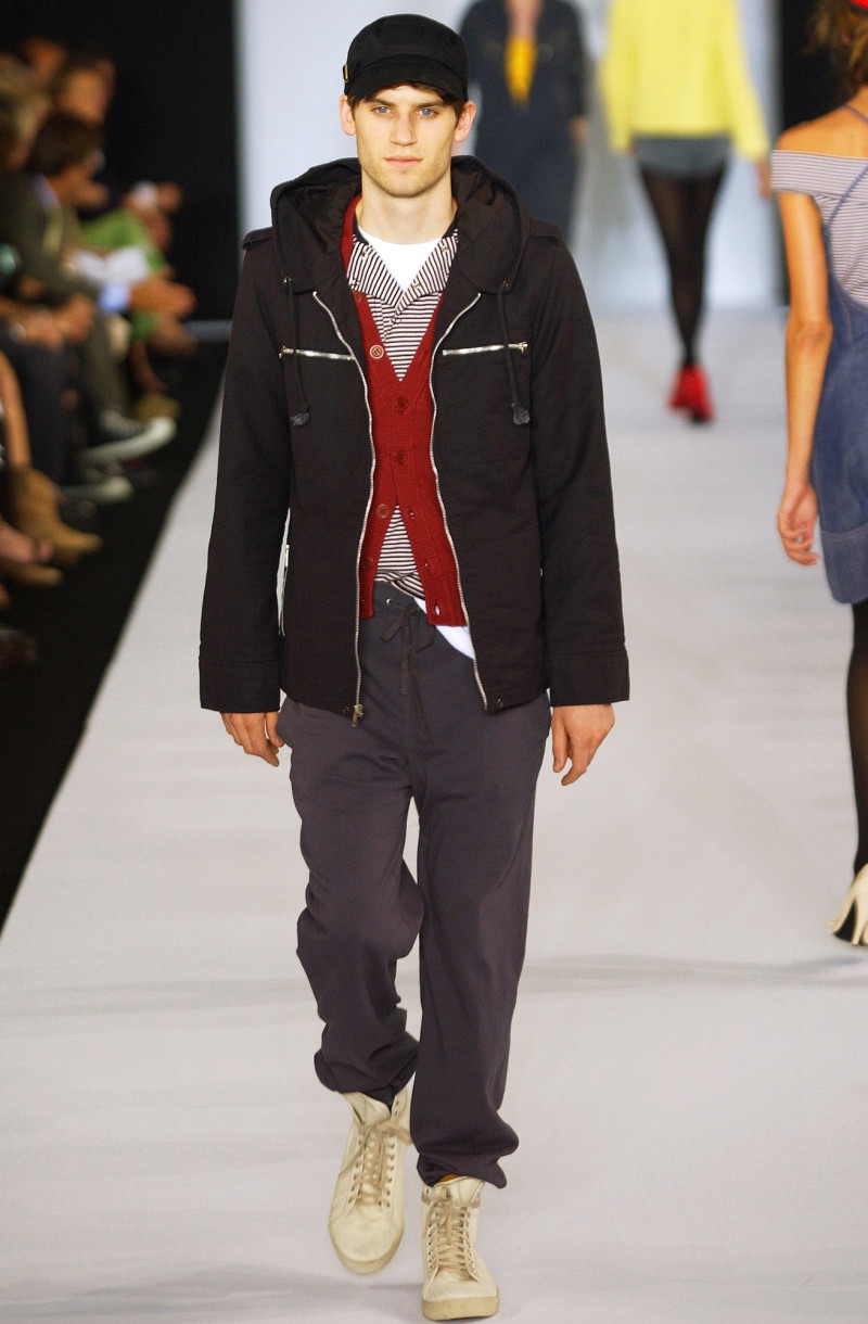 Marc by Marc Jacobs fashion show for Spring/Summer 2003