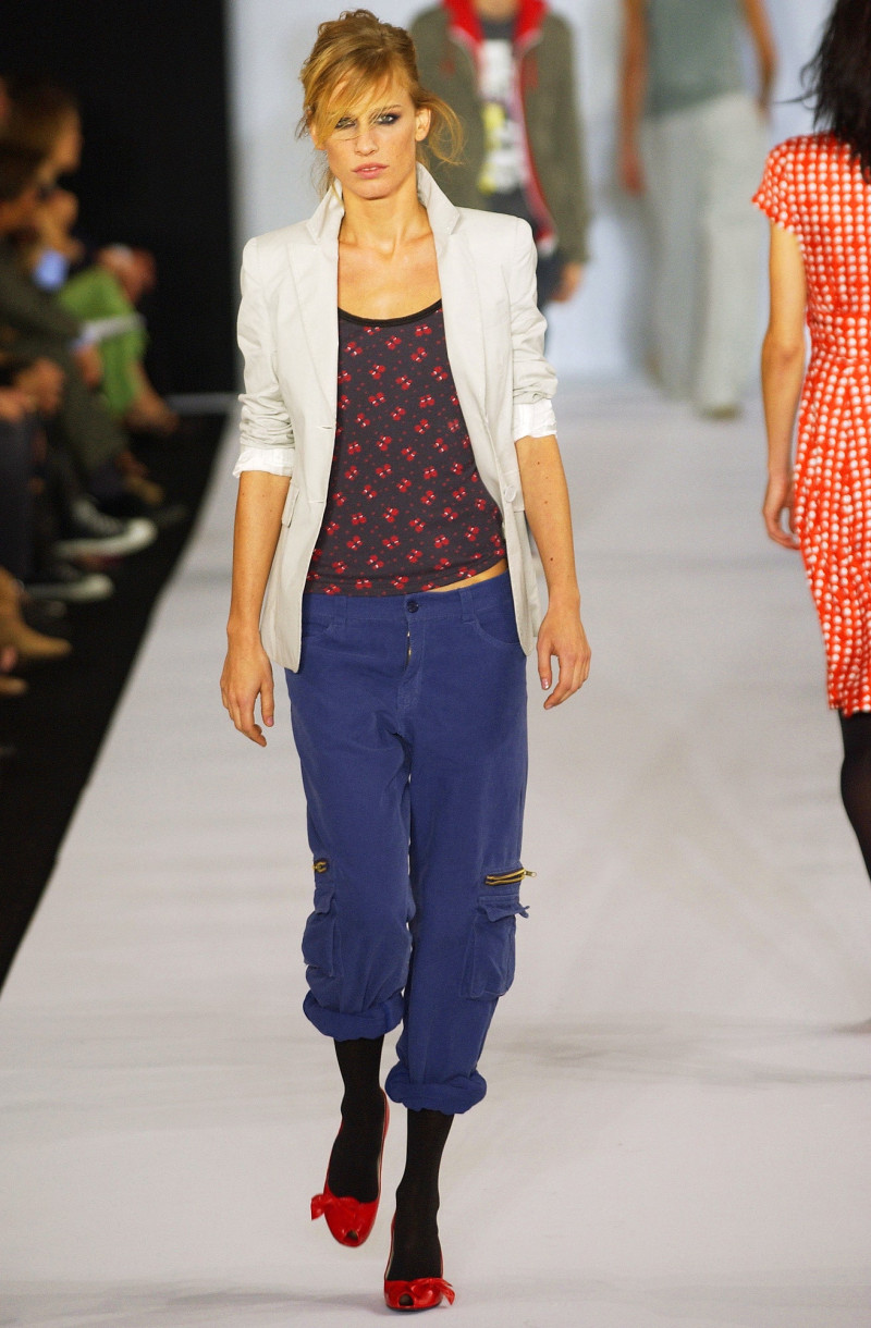 Marc by Marc Jacobs fashion show for Spring/Summer 2003