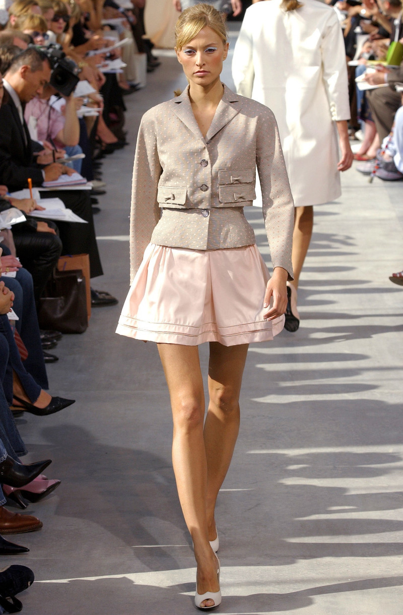 Louis Vuitton fashion show for Spring/Summer 2003