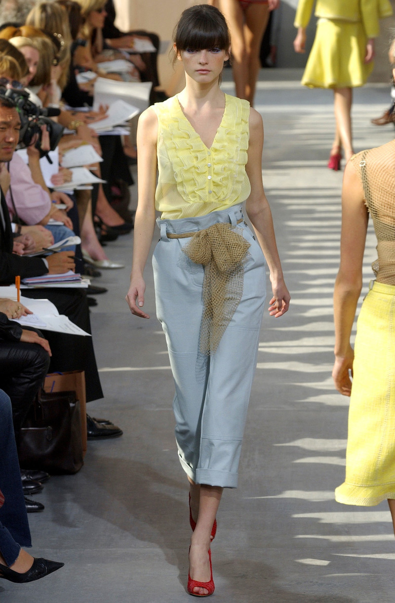 Louis Vuitton fashion show for Spring/Summer 2003