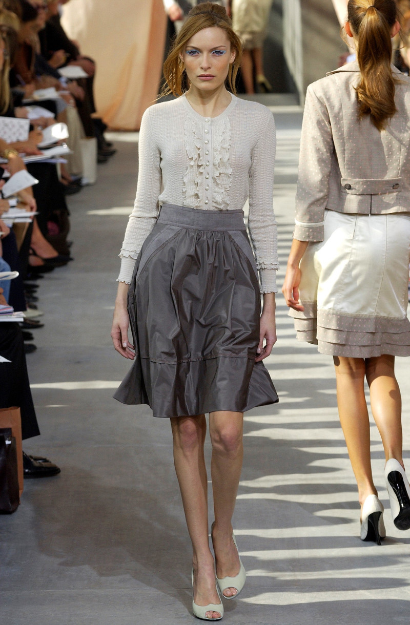 Louis Vuitton fashion show for Spring/Summer 2003