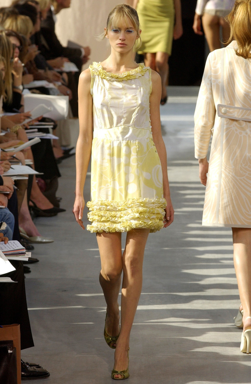 Louis Vuitton fashion show for Spring/Summer 2003