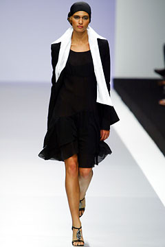 Lagerfeld Gallery fashion show for Spring/Summer 2003