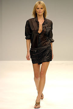 Jil Sander fashion show for Spring/Summer 2003