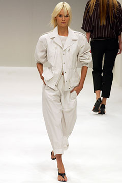 Jil Sander fashion show for Spring/Summer 2003