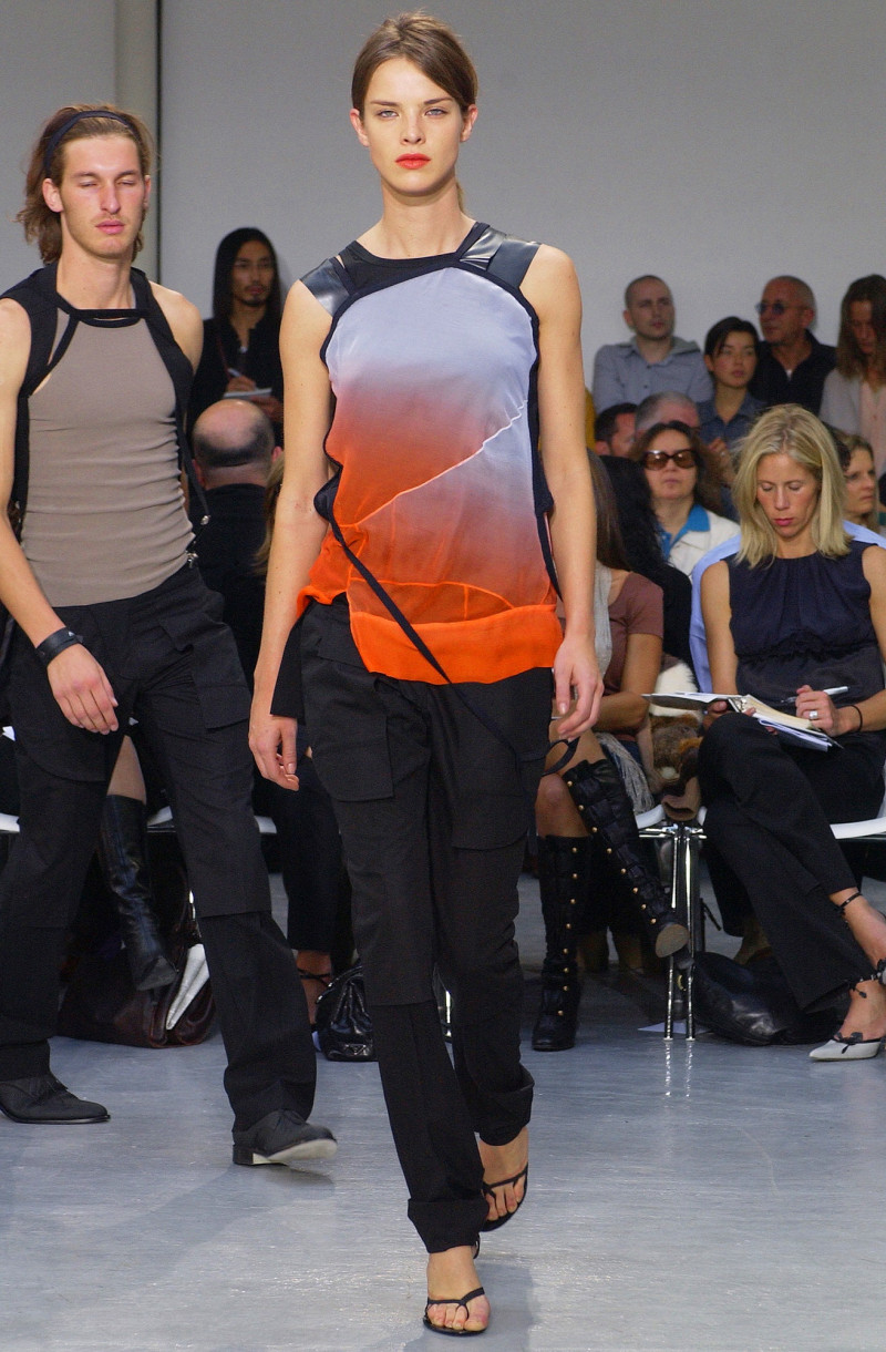 Helmut Lang fashion show for Spring/Summer 2003