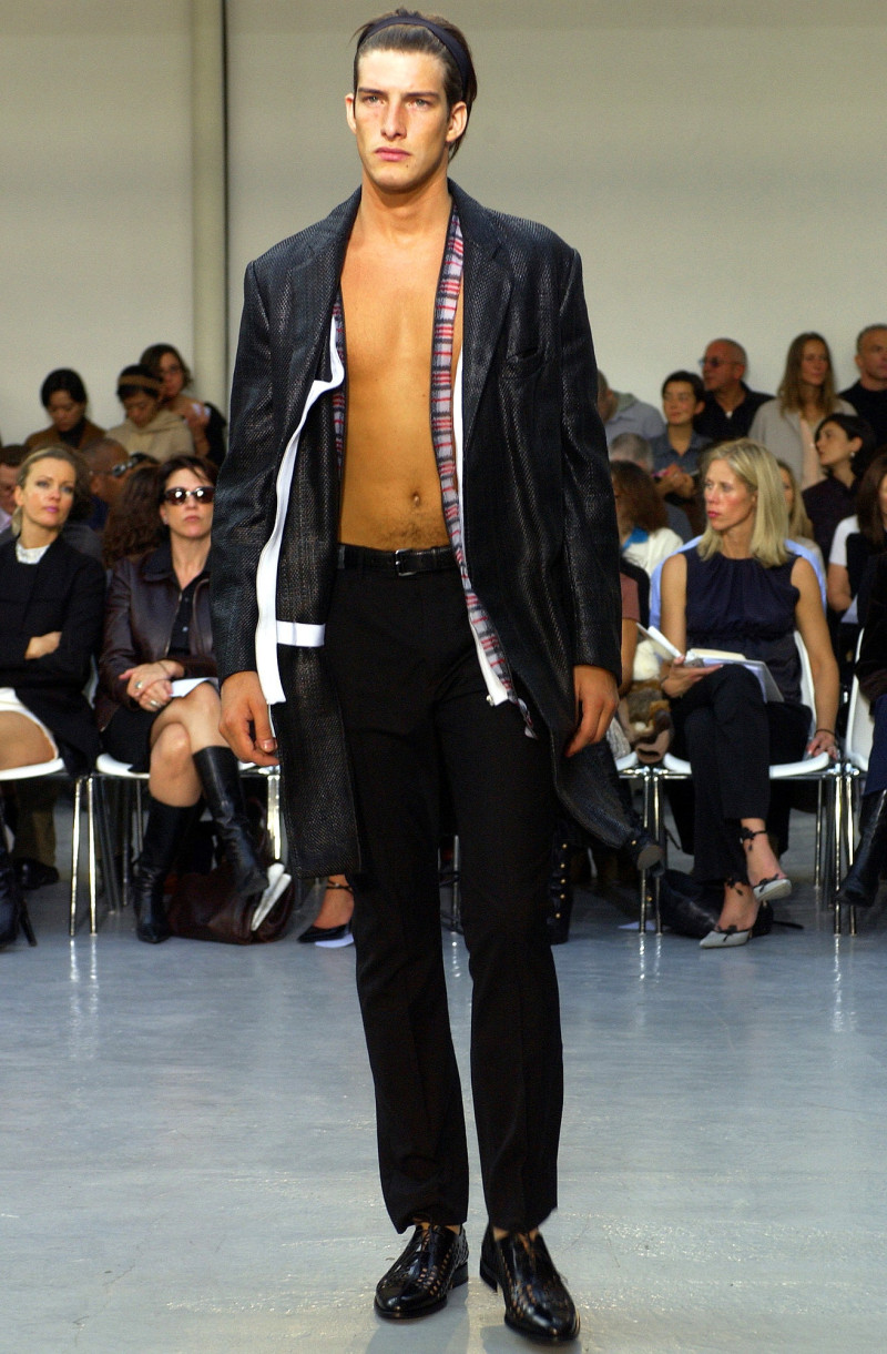 Helmut Lang fashion show for Spring/Summer 2003