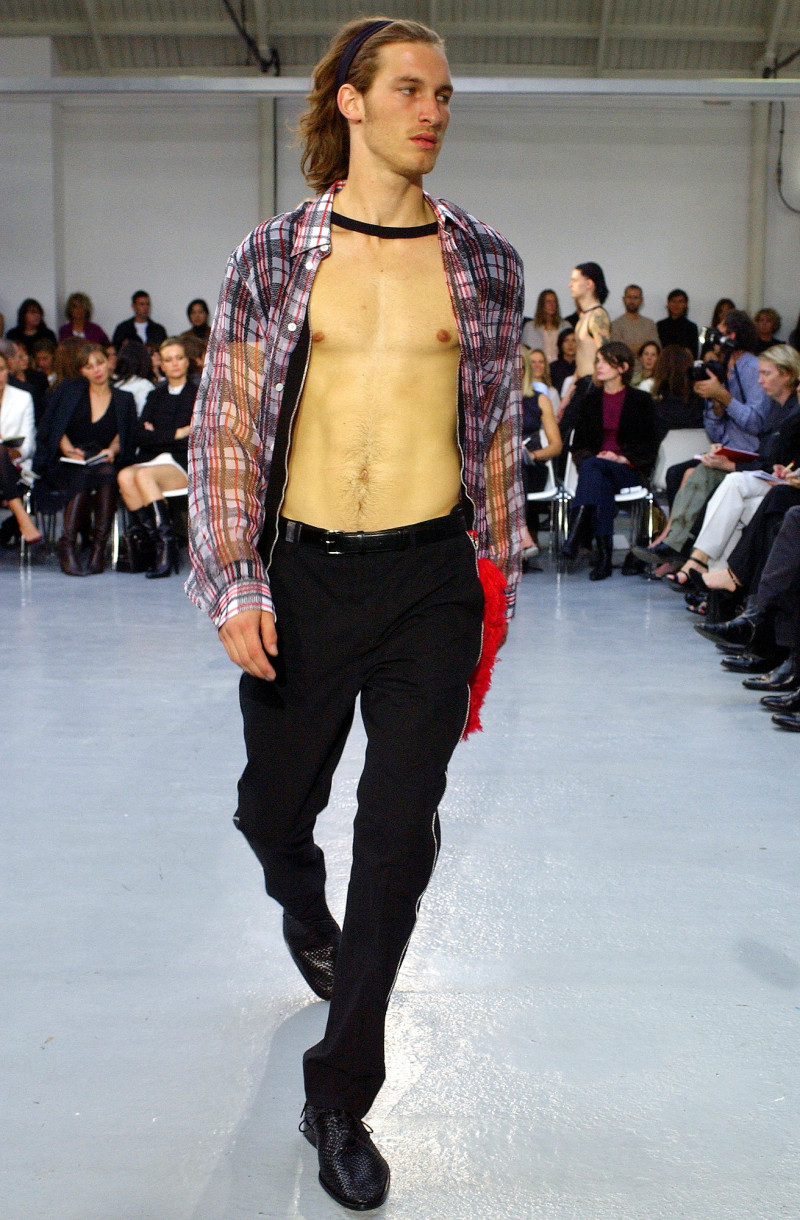 Helmut Lang fashion show for Spring/Summer 2003