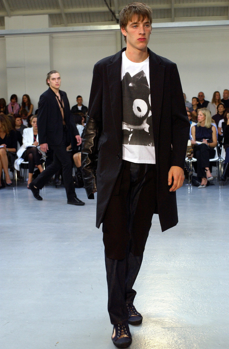 Helmut Lang fashion show for Spring/Summer 2003