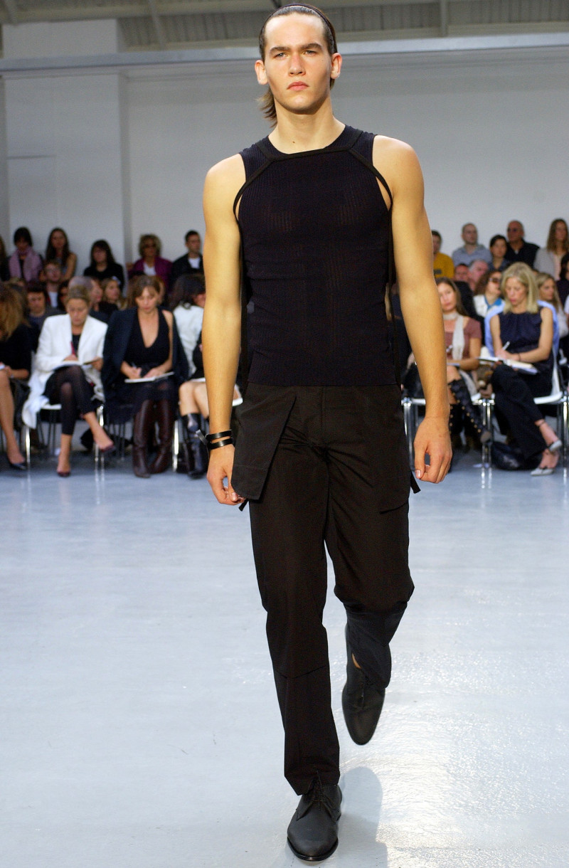 Helmut Lang fashion show for Spring/Summer 2003