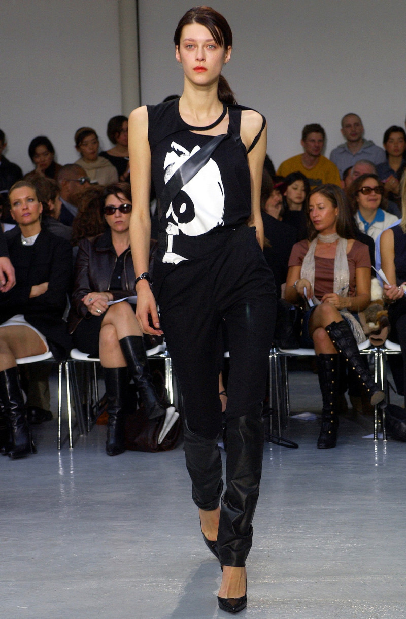 Helmut Lang fashion show for Spring/Summer 2003