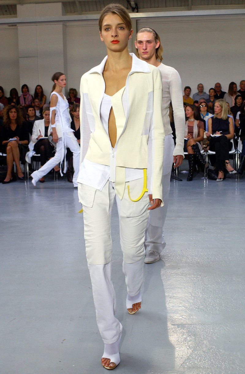 Helmut Lang fashion show for Spring/Summer 2003