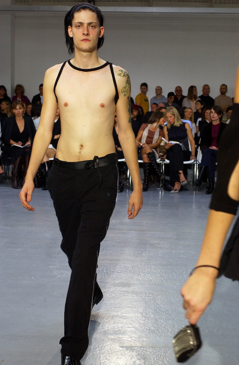 Helmut Lang fashion show for Spring/Summer 2003