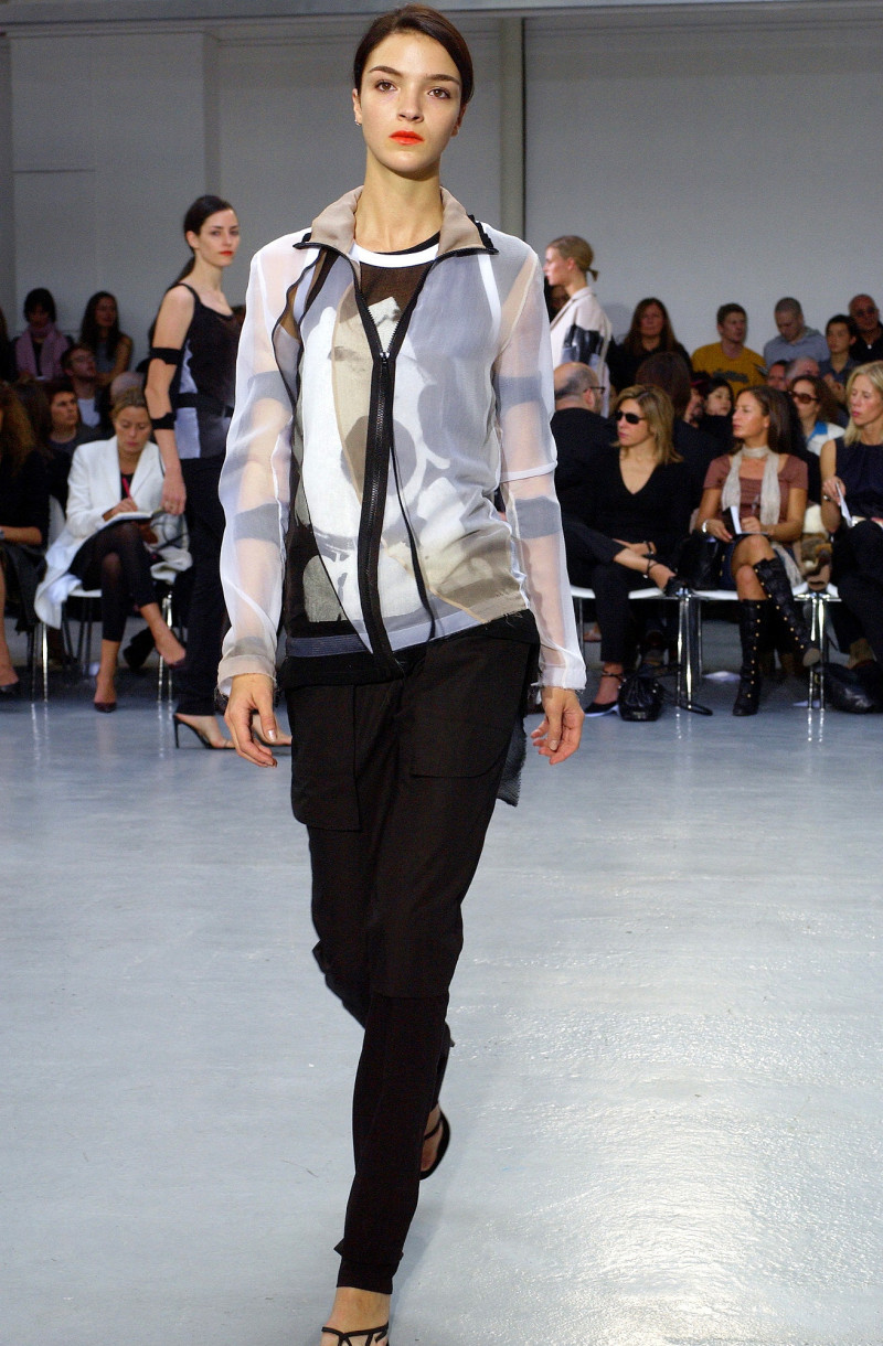 Helmut Lang fashion show for Spring/Summer 2003