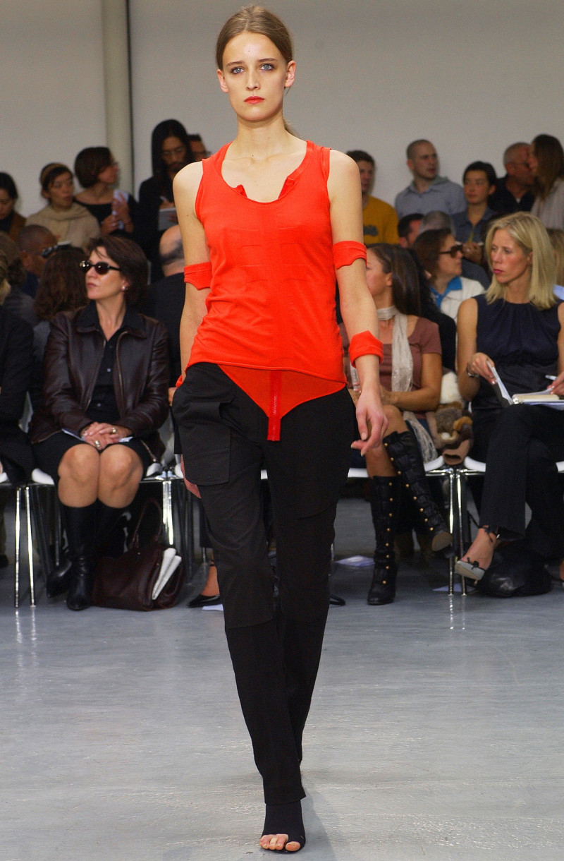 Helmut Lang fashion show for Spring/Summer 2003