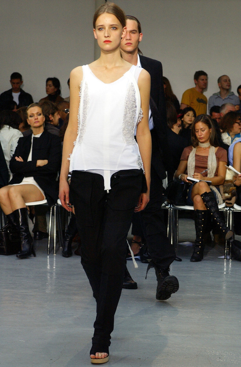 Helmut Lang fashion show for Spring/Summer 2003