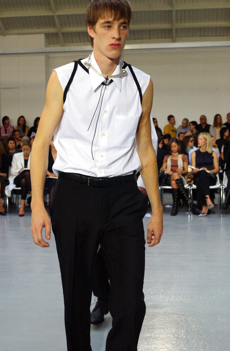 Helmut Lang fashion show for Spring/Summer 2003