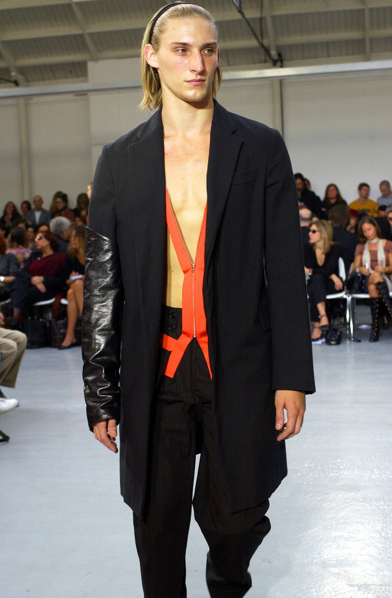 Helmut Lang fashion show for Spring/Summer 2003