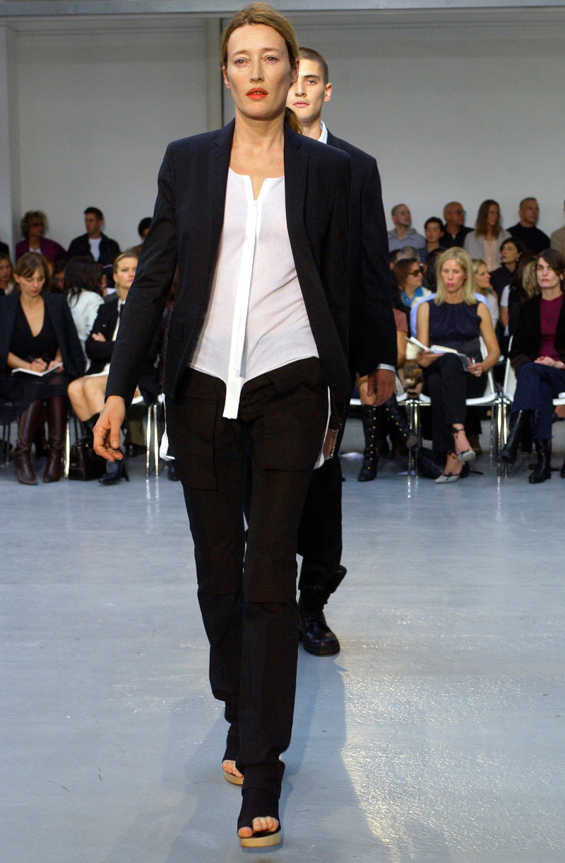 Helmut Lang fashion show for Spring/Summer 2003
