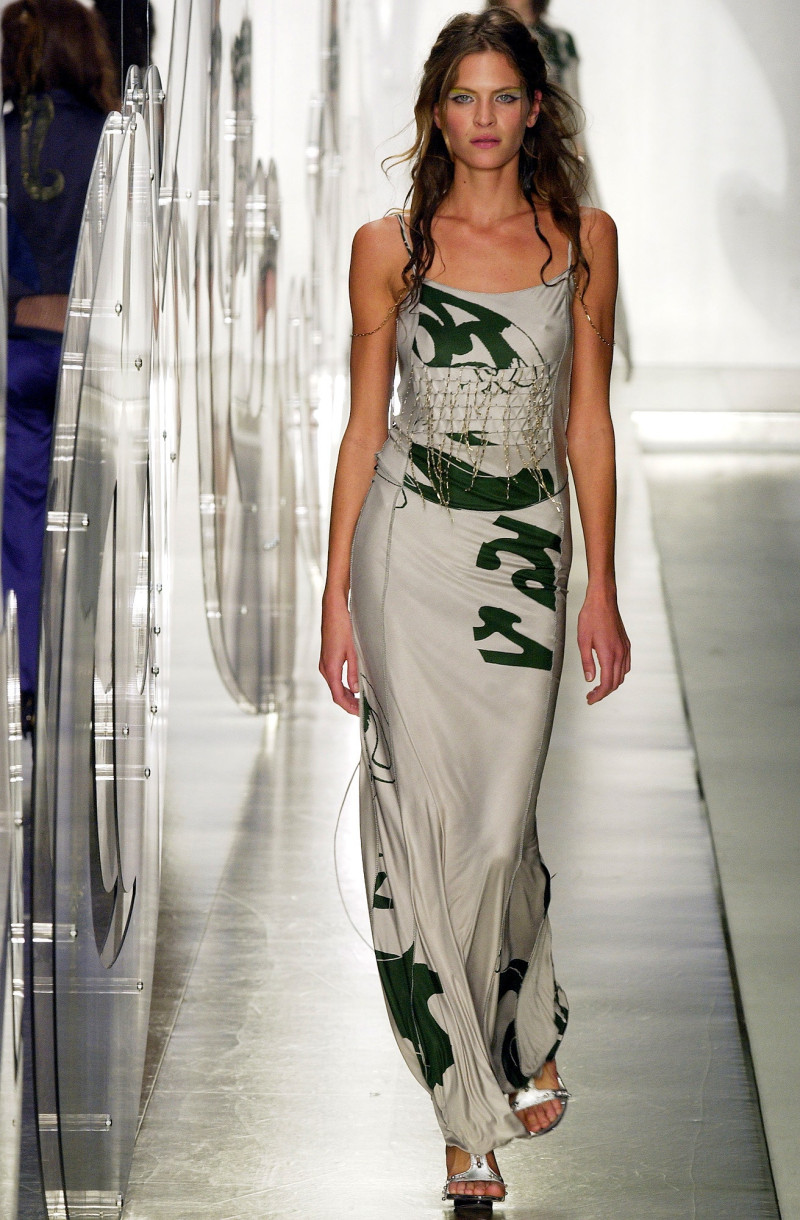 Fendi fashion show for Spring/Summer 2003