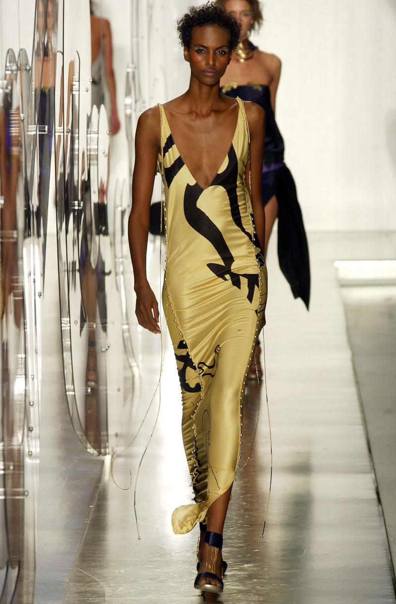 Fendi fashion show for Spring/Summer 2003