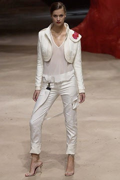 Emanuel Ungaro fashion show for Spring/Summer 2003