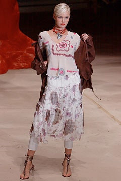 Emanuel Ungaro fashion show for Spring/Summer 2003