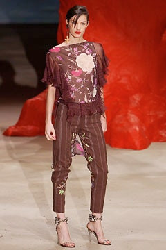 Emanuel Ungaro fashion show for Spring/Summer 2003