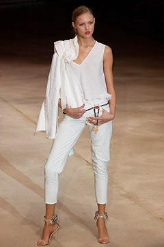 Emanuel Ungaro fashion show for Spring/Summer 2003