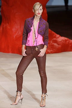 Emanuel Ungaro fashion show for Spring/Summer 2003