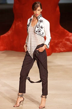 Emanuel Ungaro fashion show for Spring/Summer 2003