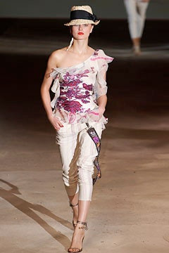 Emanuel Ungaro fashion show for Spring/Summer 2003