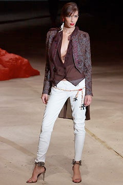 Emanuel Ungaro fashion show for Spring/Summer 2003