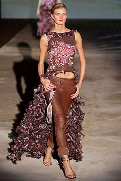Emanuel Ungaro fashion show for Spring/Summer 2003