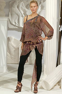 D&G fashion show for Spring/Summer 2003