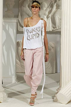 D&G fashion show for Spring/Summer 2003