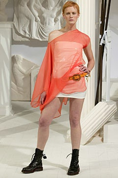 D&G fashion show for Spring/Summer 2003
