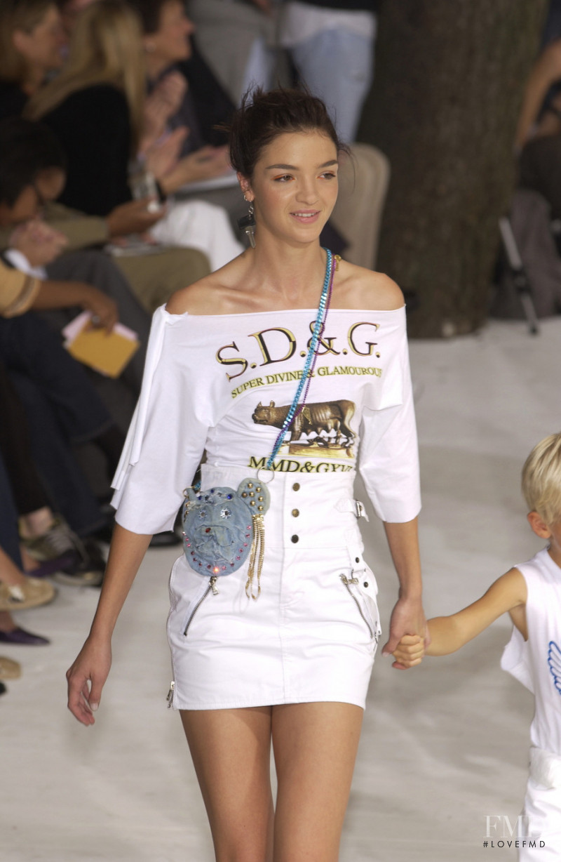 Mariacarla Boscono featured in  the D&G fashion show for Spring/Summer 2003
