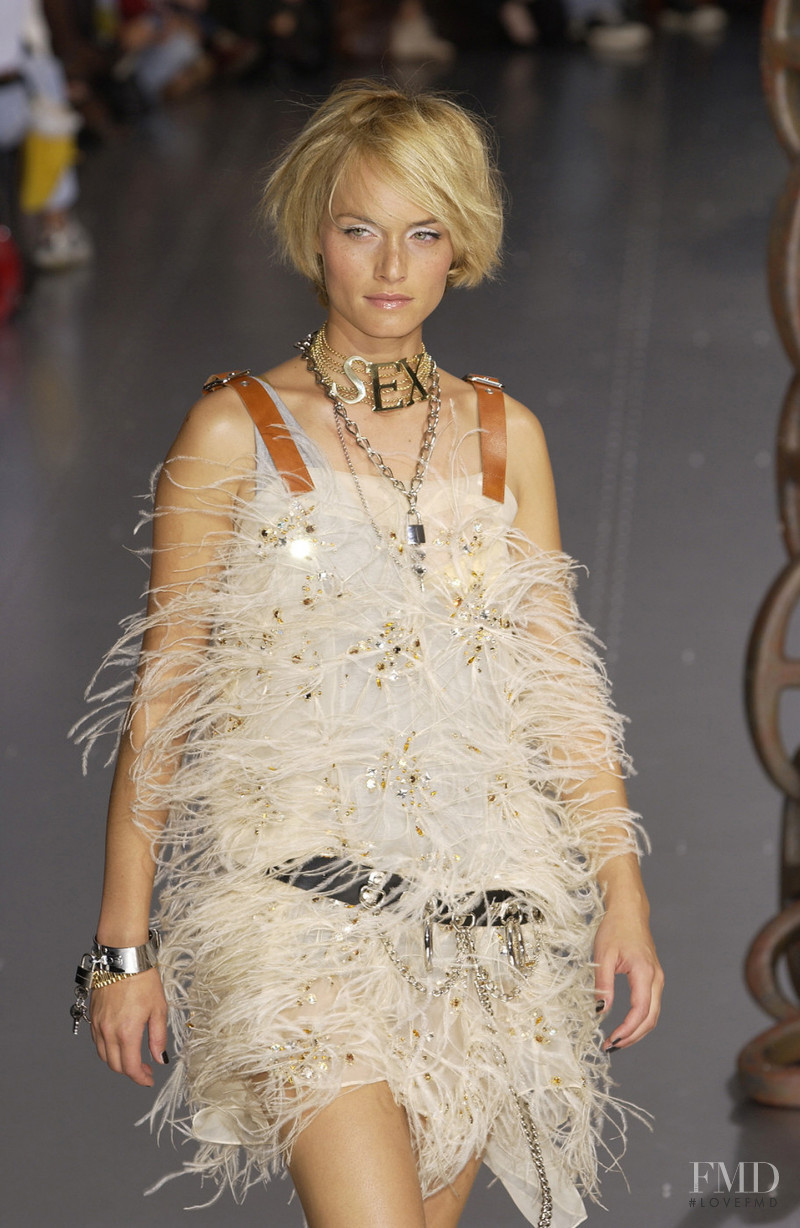 Amber Valletta featured in  the Dolce & Gabbana fashion show for Spring/Summer 2003