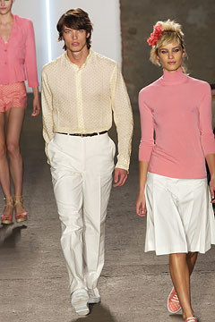 DKNY fashion show for Spring/Summer 2003