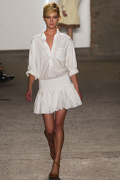 DKNY fashion show for Spring/Summer 2003