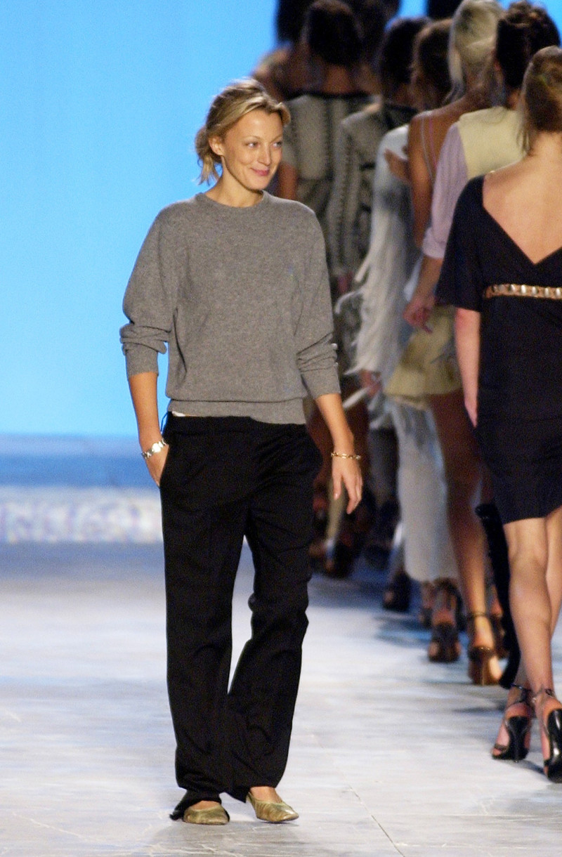 Chloe fashion show for Spring/Summer 2003