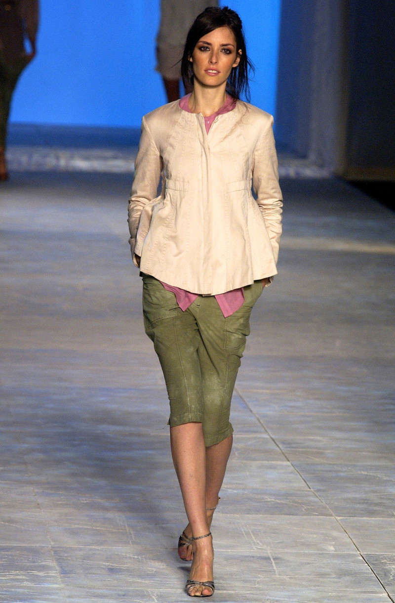 Chloe fashion show for Spring/Summer 2003