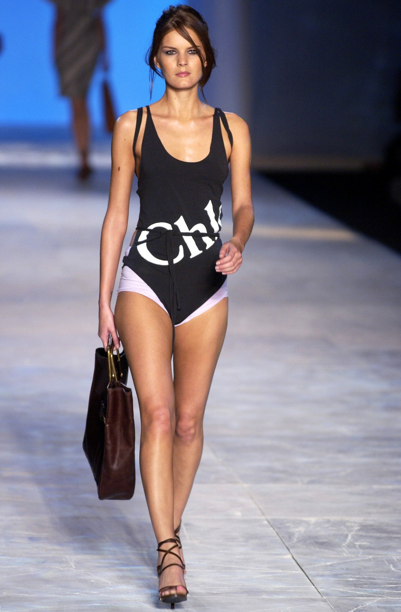 Chloe fashion show for Spring/Summer 2003