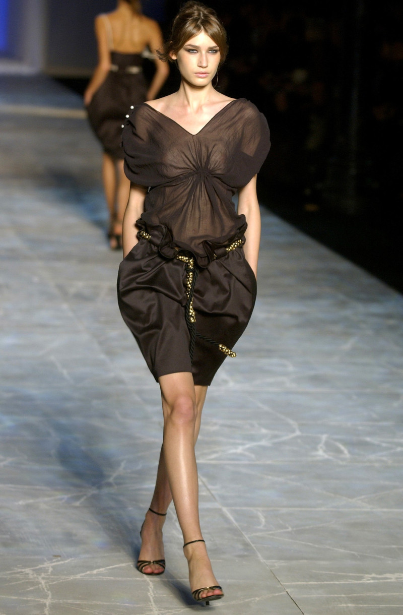 Chloe fashion show for Spring/Summer 2003