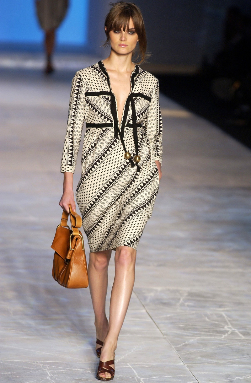 Chloe fashion show for Spring/Summer 2003