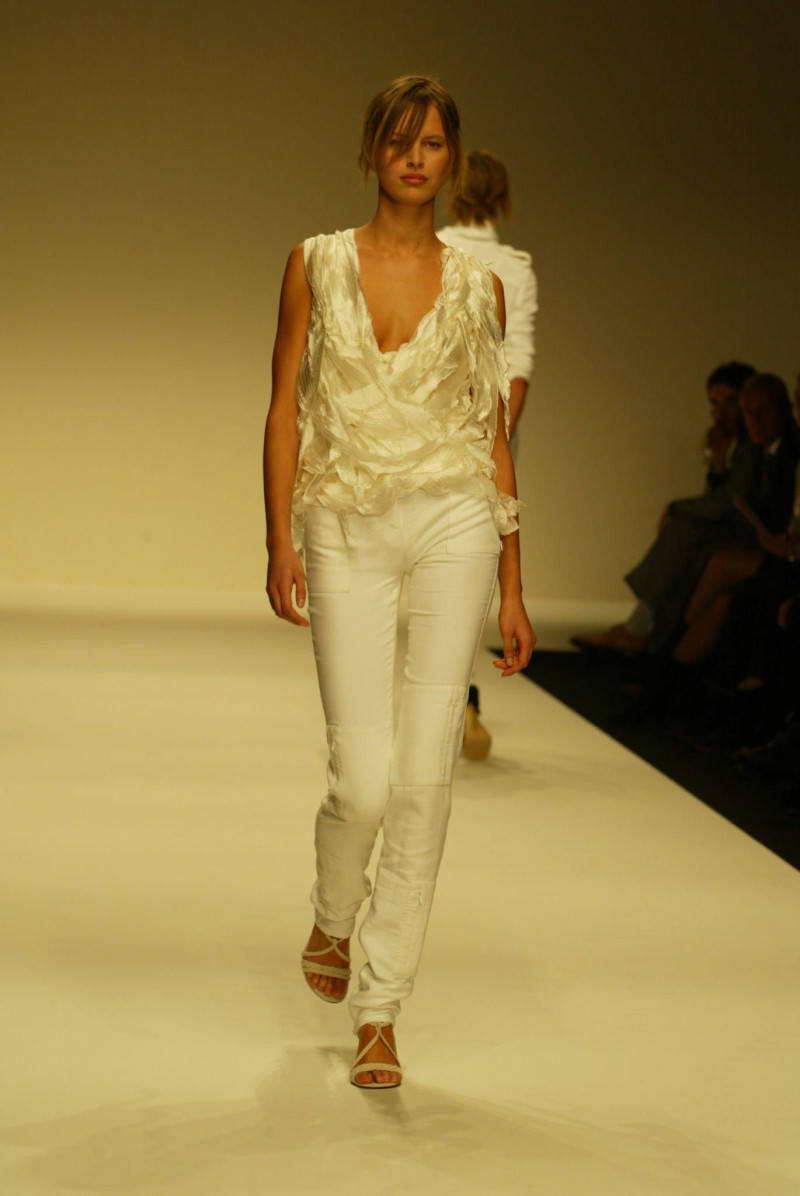 Karolina Kurkova featured in  the byblos fashion show for Spring/Summer 2003